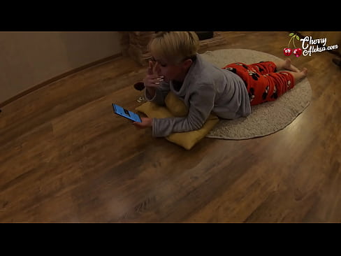 ❤️ Crazy Blonde sucking dick ollmhór sucking agus preabadh ar sé - gnéas anal ❌  Porn na Rúise  linn ❌❤